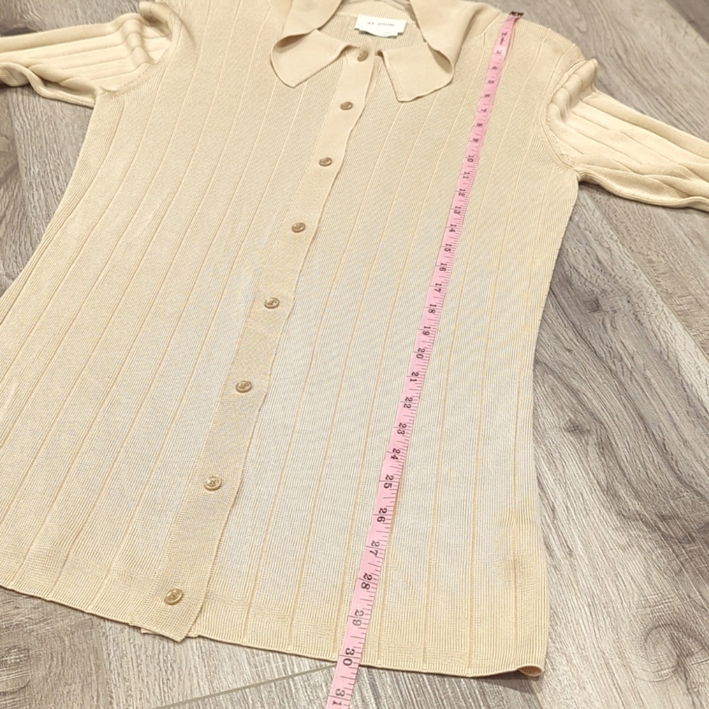 St. John Button Front Ribbed Knit Top - Picture 10 of 10